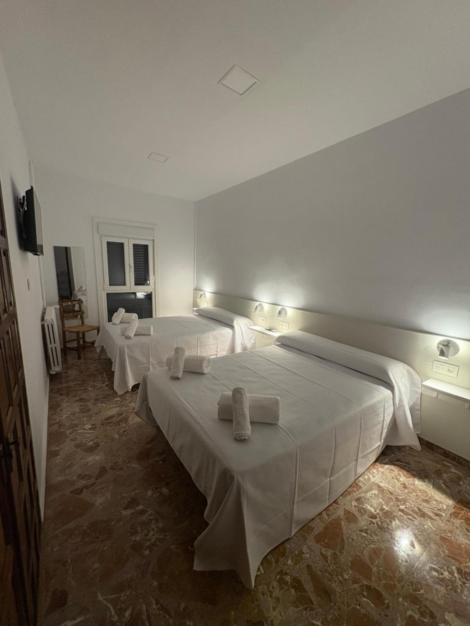 Hostal La Via Verde Sarrión Buitenkant foto