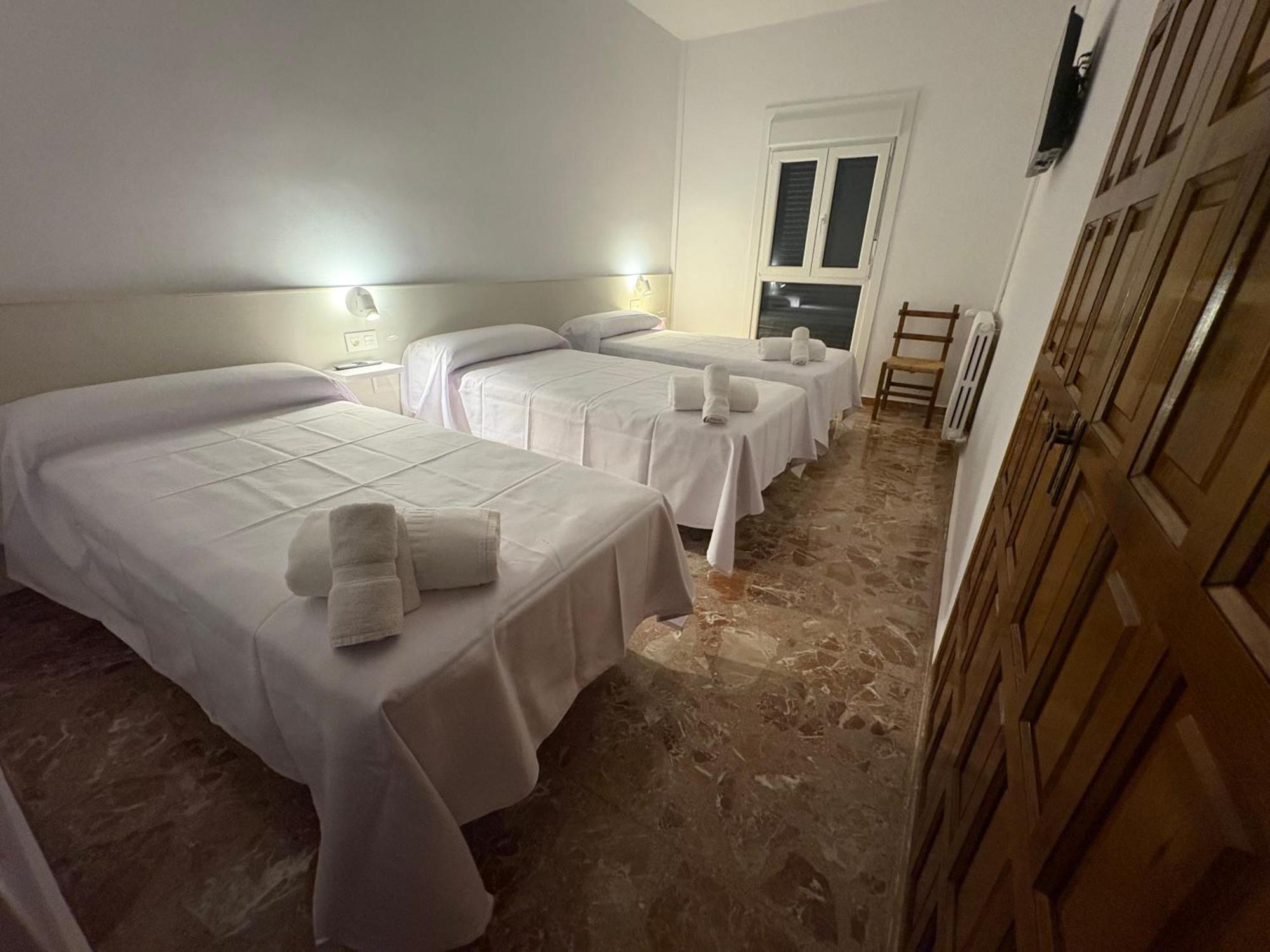 Hostal La Via Verde Sarrión Buitenkant foto